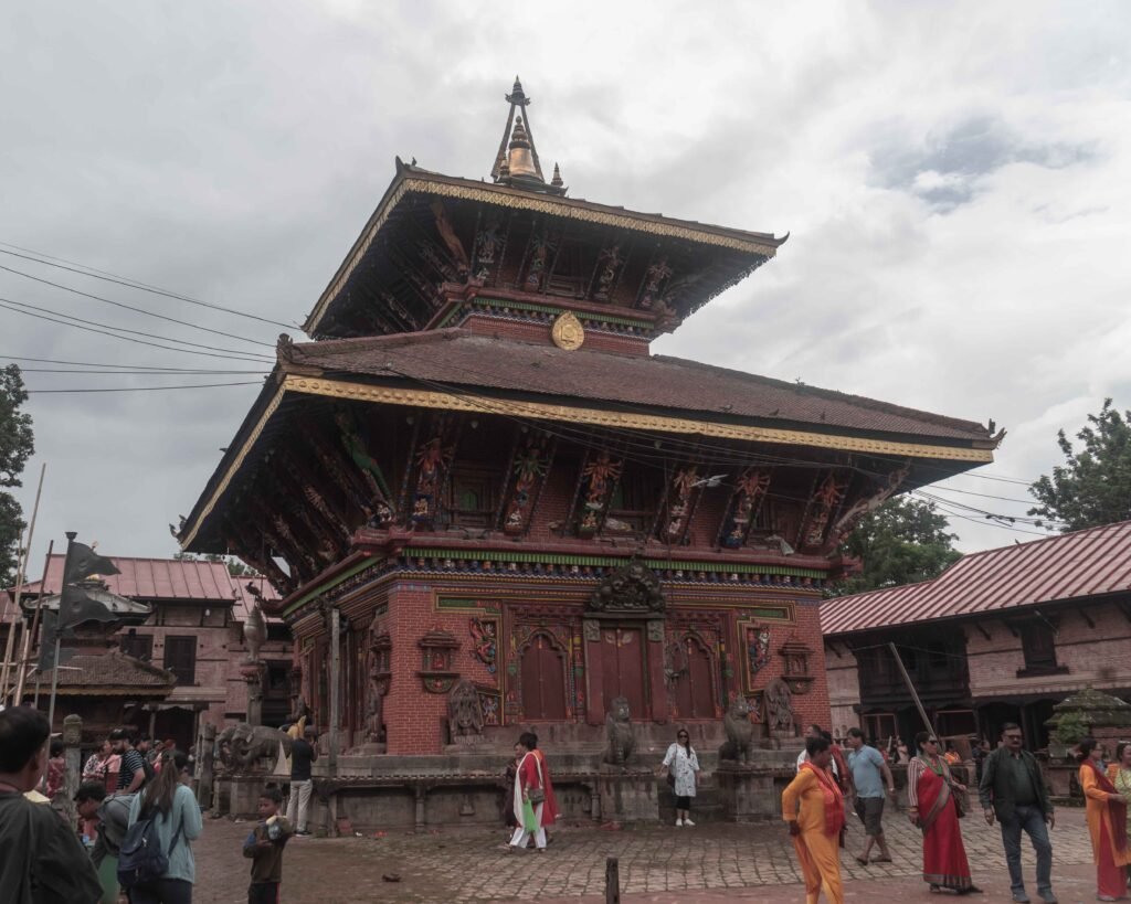 A short guide to travel to Kathmandu, Nepal Thumbnail